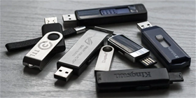 Tại sao USB đầy dữ liệu lại nhẹ hơn USB trống?